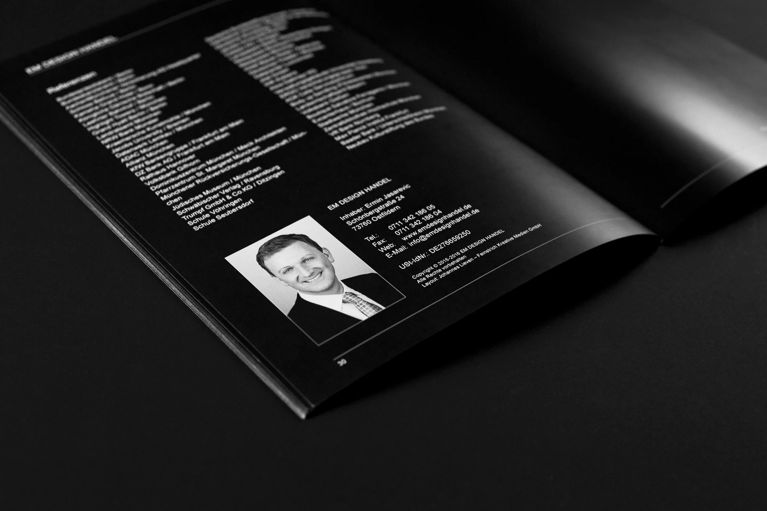 Broschürendesign für em design handel aus Stuttgart