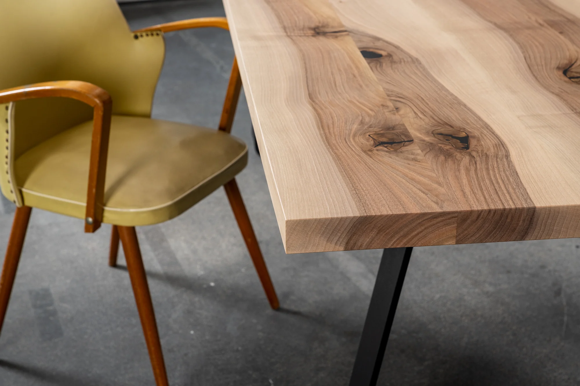 Nahaufnahme eines Möbelstücks als Werbefotografie